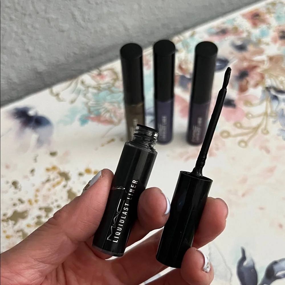 MAC Cosmetics Liquidlast Liner Bundle